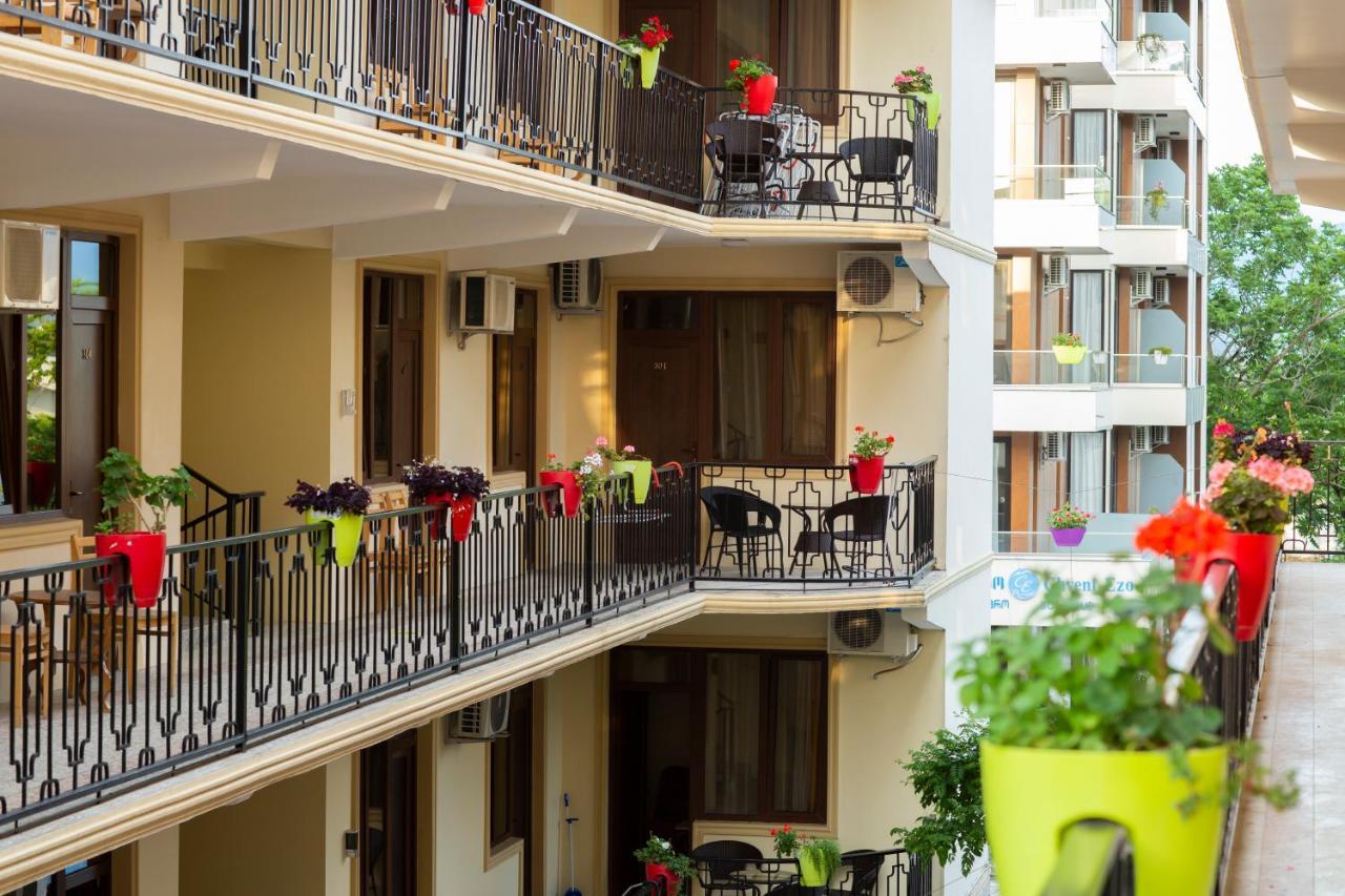Hotel Chveni Ezo Kobuleti Kültér fotó