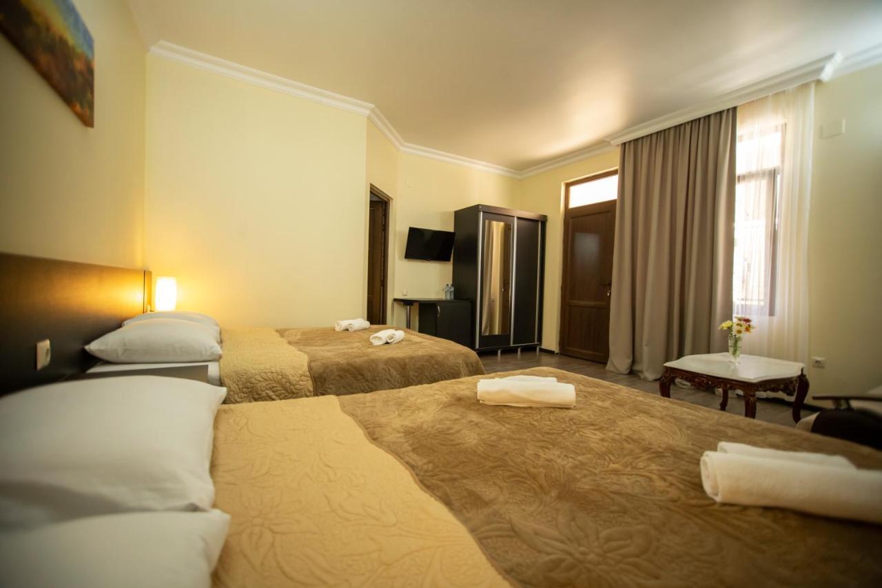 Hotel Chveni Ezo Kobuleti Kültér fotó