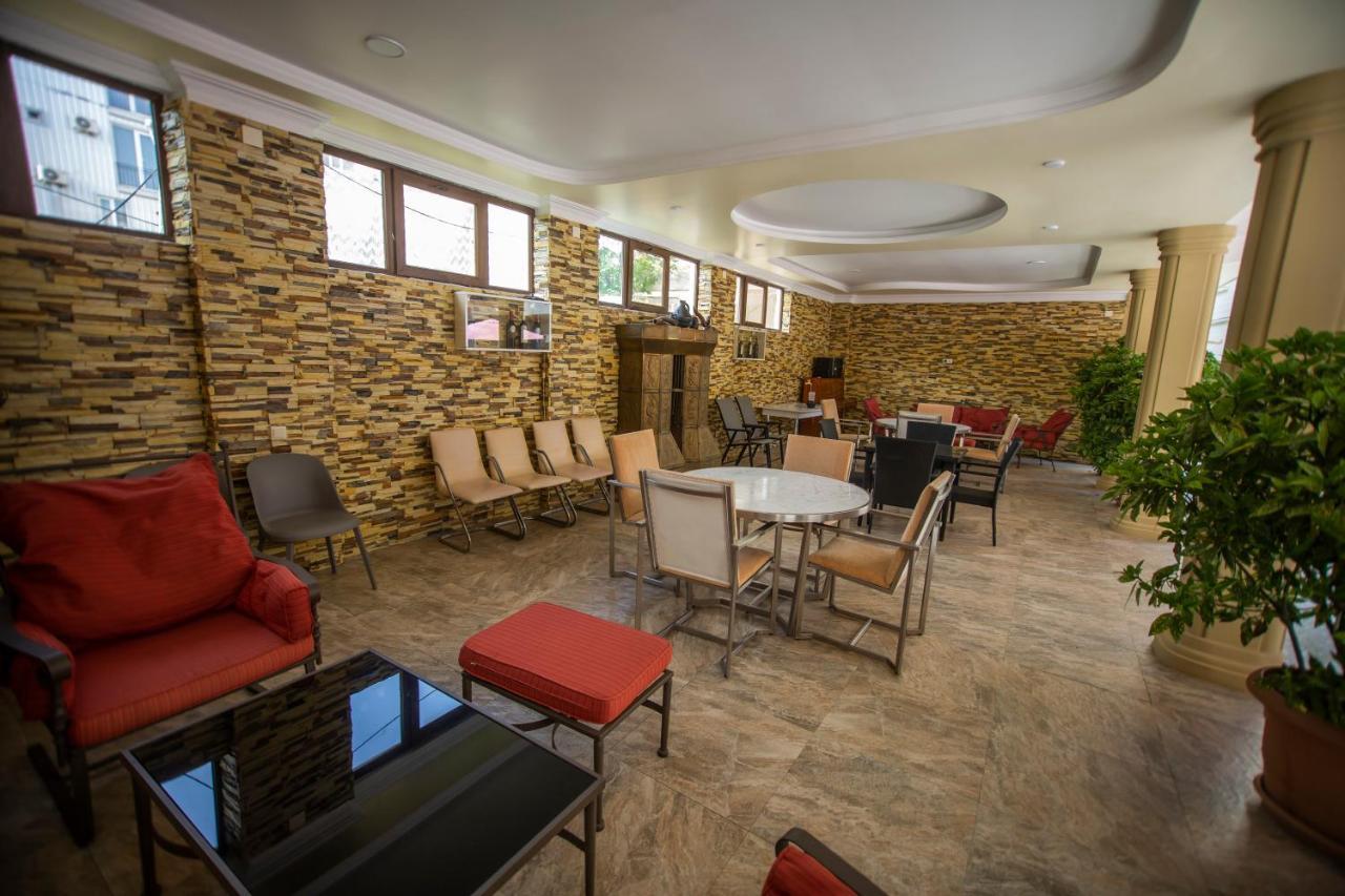 Hotel Chveni Ezo Kobuleti Kültér fotó