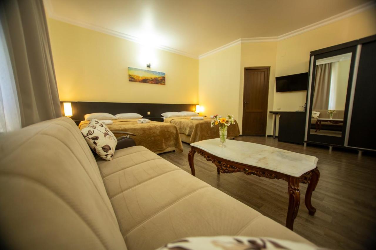 Hotel Chveni Ezo Kobuleti Kültér fotó