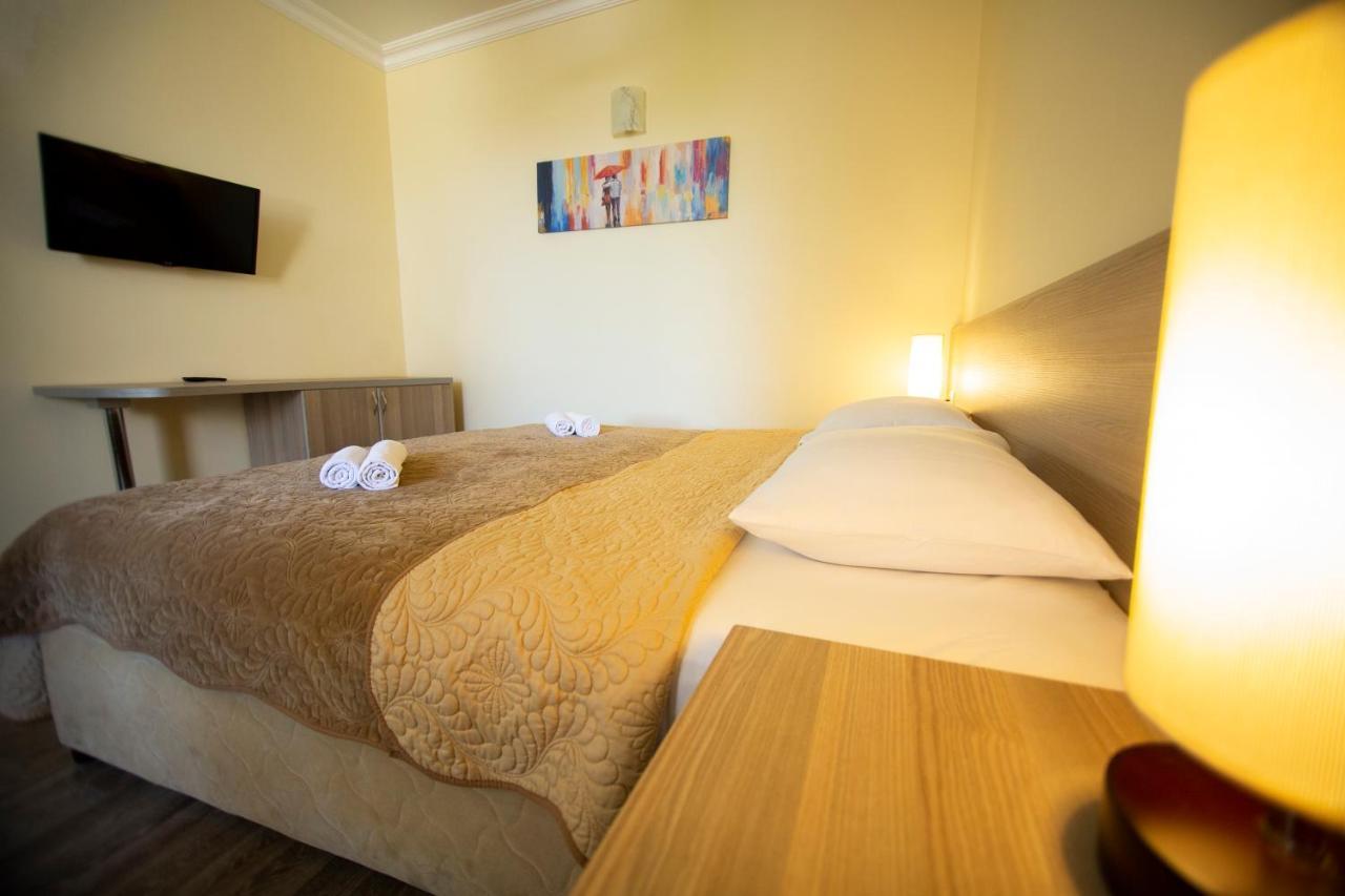 Hotel Chveni Ezo Kobuleti Kültér fotó