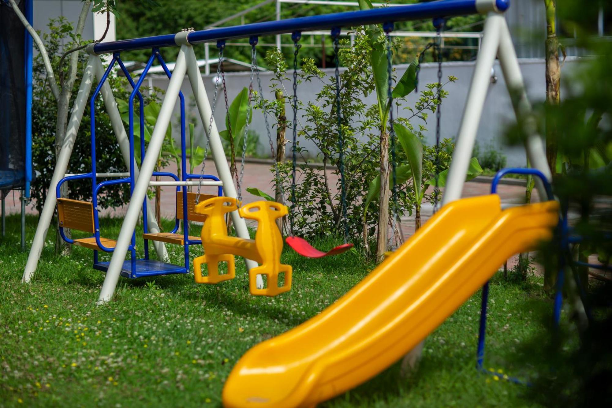 Hotel Chveni Ezo Kobuleti Kültér fotó