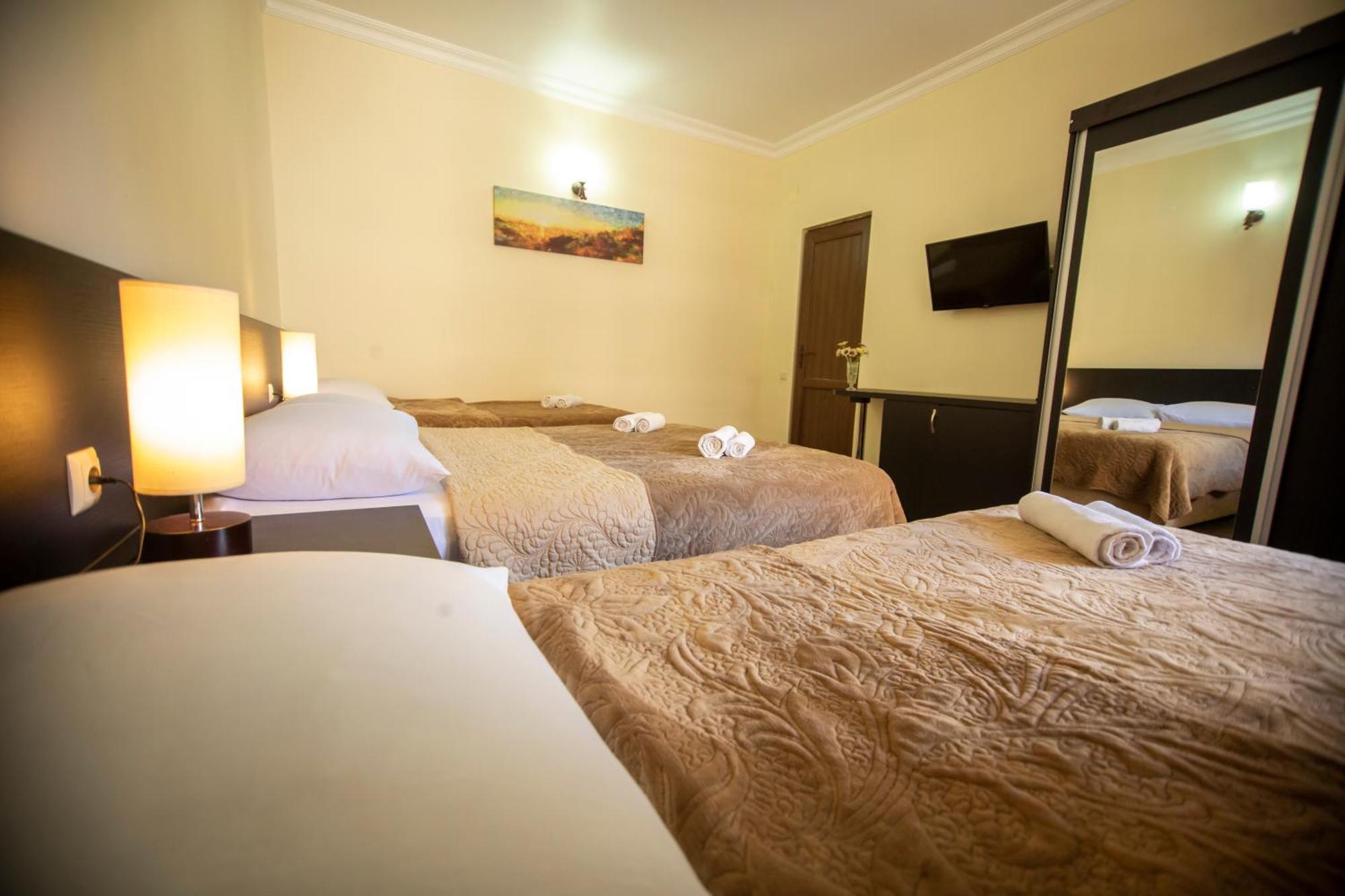 Hotel Chveni Ezo Kobuleti Kültér fotó